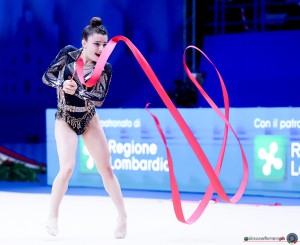 arm 53006 guyumjian lily sfe00379 simone ferraro ph